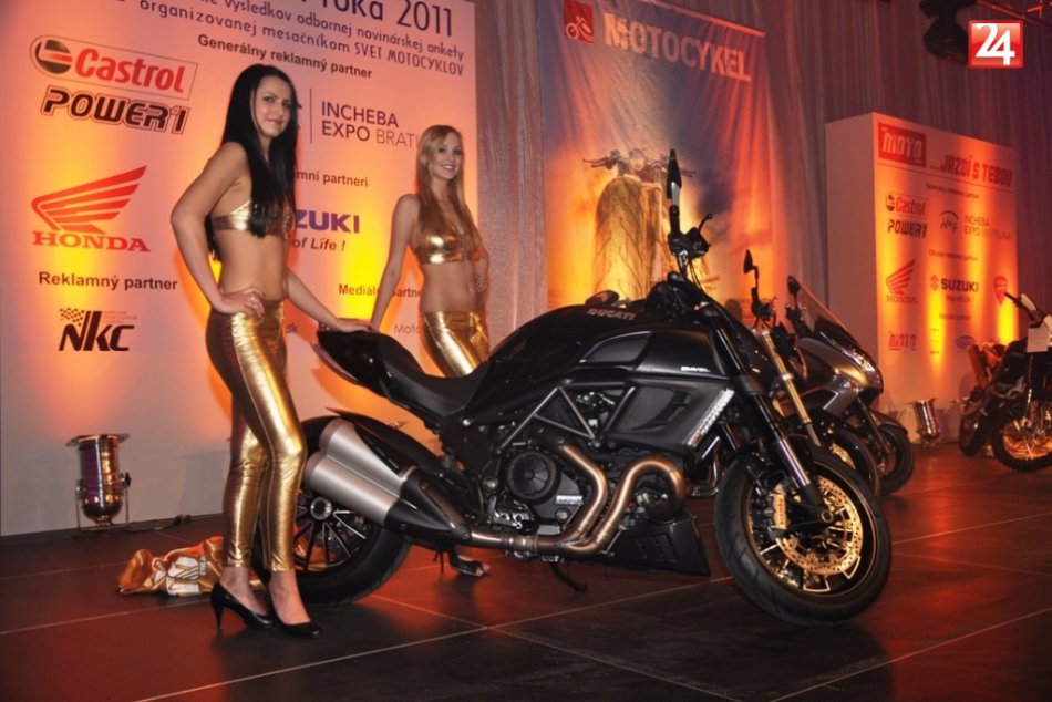 MOTOCYKEL_ROKA_2011